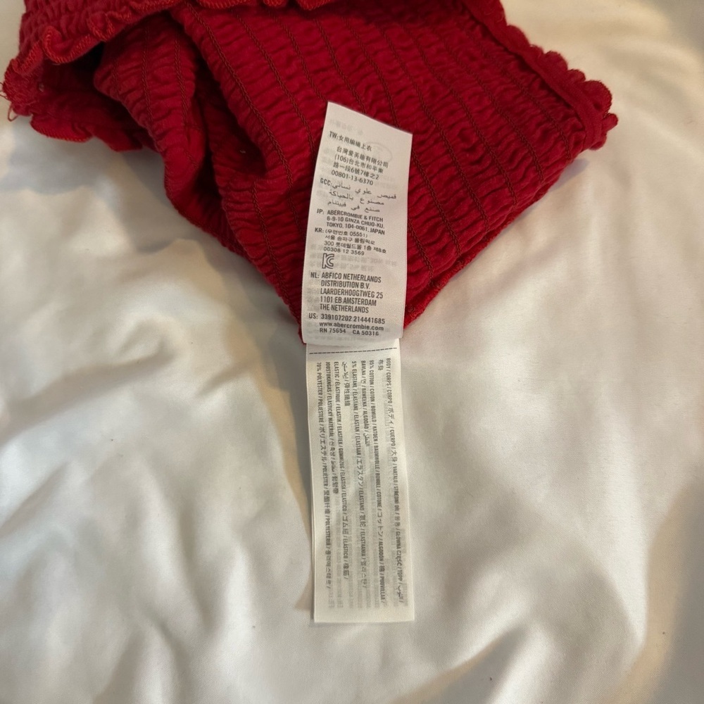 EUC Hollister Smocked Lettuce Edge Tube Top - Picture 5 of 8